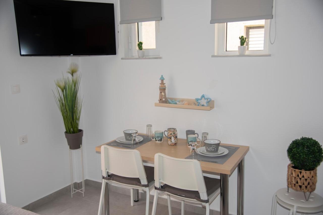 Seastar Beach Apartments 科斯镇 外观 照片
