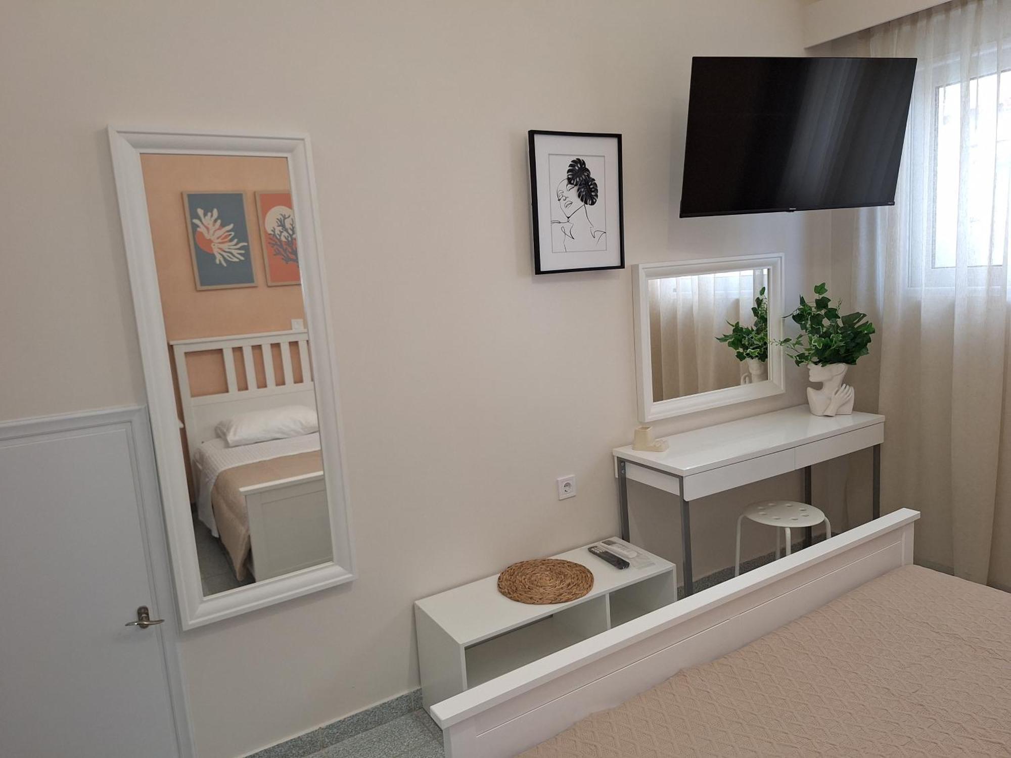 Seastar Beach Apartments 科斯镇 外观 照片