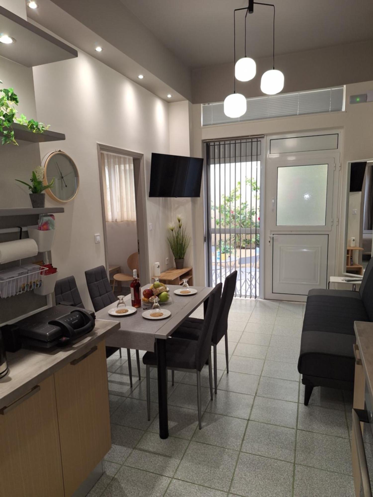Seastar Beach Apartments 科斯镇 外观 照片