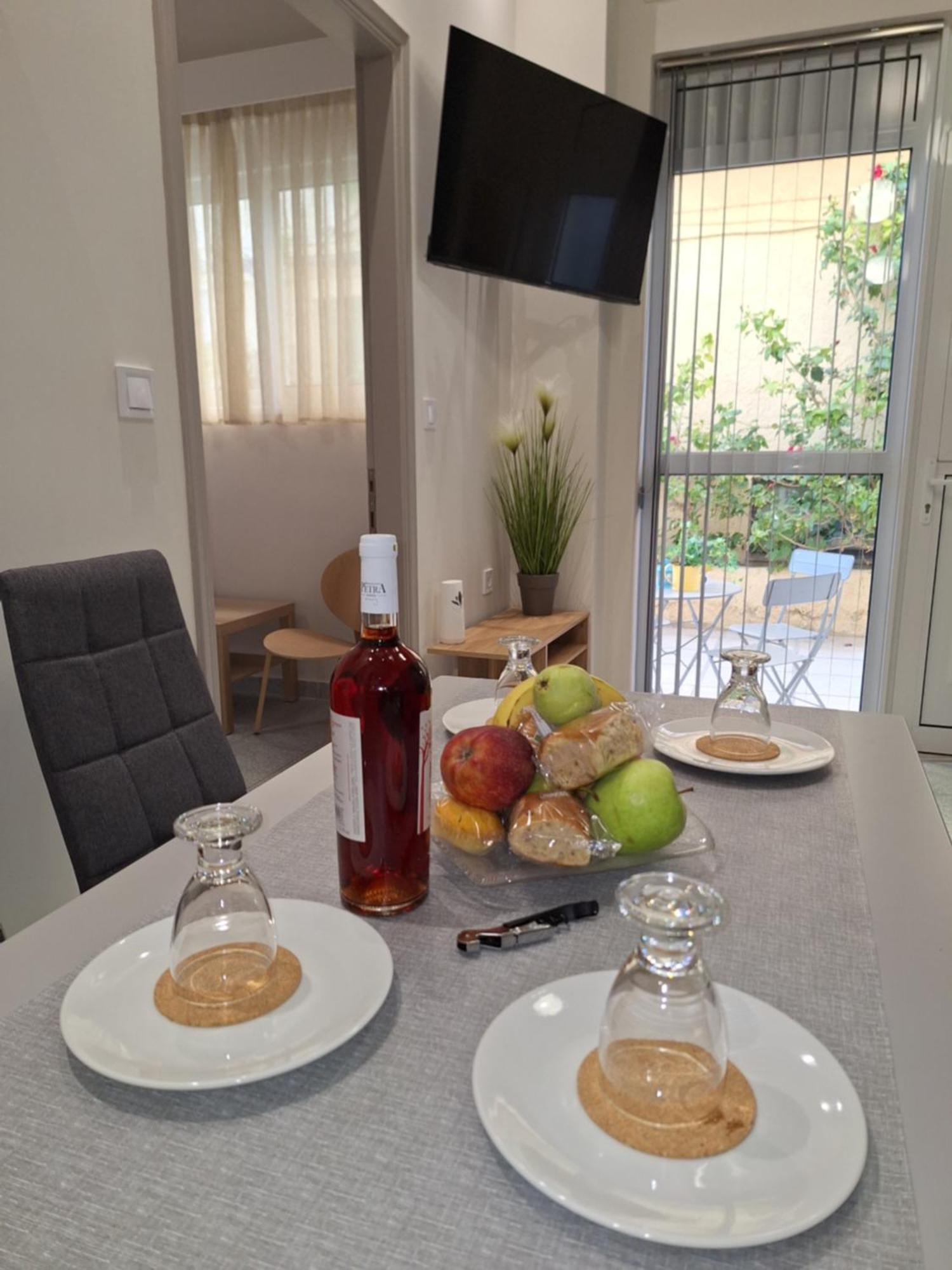 Seastar Beach Apartments 科斯镇 外观 照片